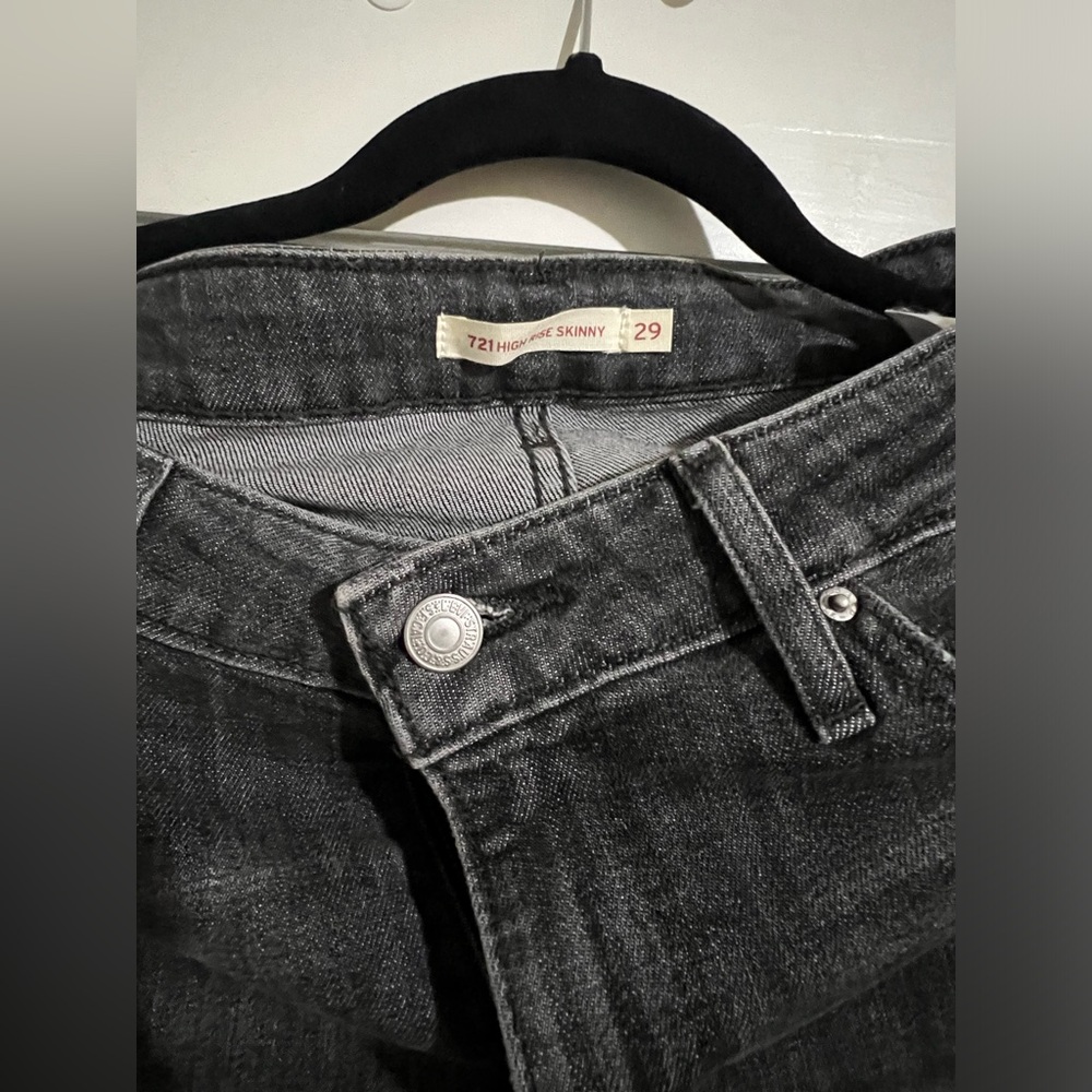 Levi's High Rise Skinny - Picture 4 of 4
